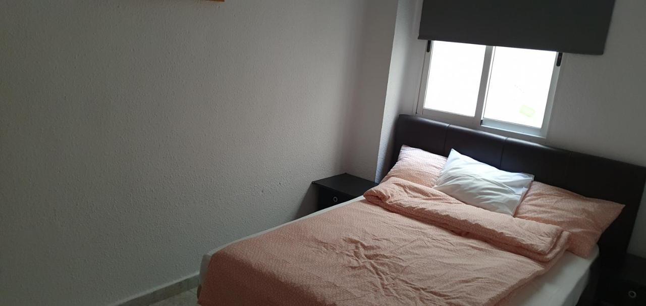 Apartamento Ciudad De Las Ciencias 3 บาเลนเซีย ภายนอก รูปภาพ